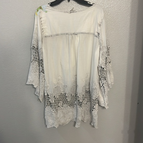 Aratta shirt blouse in excellent condition. New without tags. Size xs small. - Picture 2 of 3